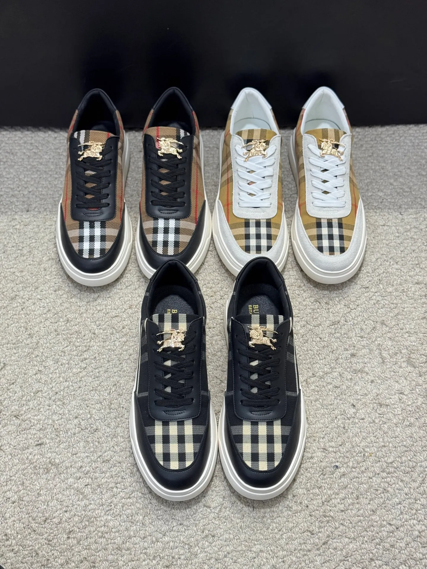 Men's Men's Shoes 💰420 [New Style] 🦑🦑BURBERRY◾▫️The new Burberry men's classic low-top sneakers are reinterpreted with Vintage retro plaid cotton and cowhide material, and are decorated with a new brand logo. Genuine leather lining, wear-resistant and non-slip rubber outsole! Available in multiple colors, a must-have for men. Size: 38-44 (45 customized